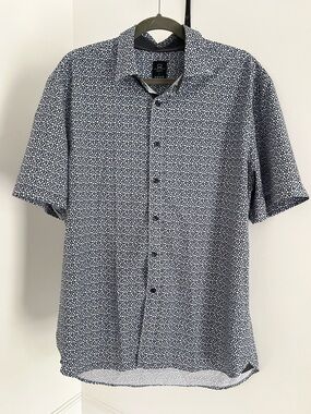 Men’s Michael Strahan Modern Button Shirt